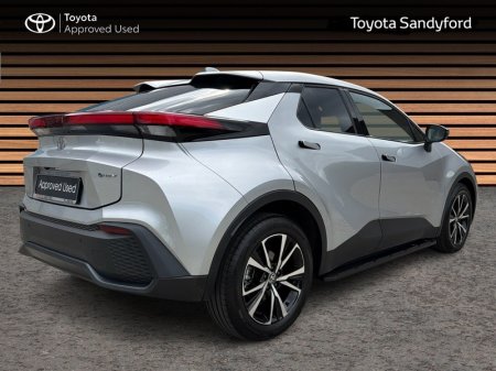 2025 Toyota C-HR - photo 2