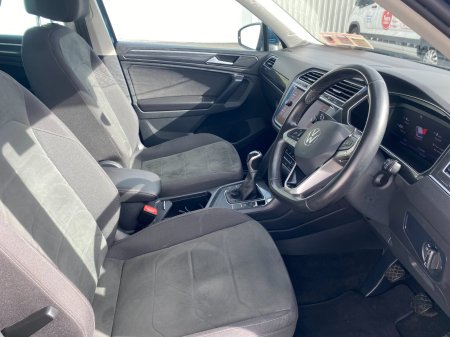 2021 Volkswagen Tiguan - photo 11