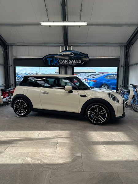 2021 Mini Cooper - photo 3