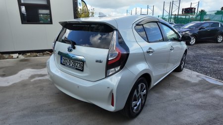 2020 Toyota Aqua - photo 6