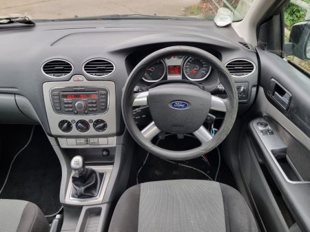 2011 Ford Focus - photo 17