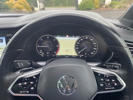 2023 Volkswagen Touareg - photo 10