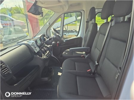 2026 Vauxhall Movano - photo 4