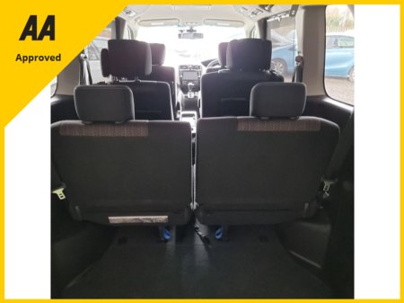 2014 Nissan Serena - photo 11