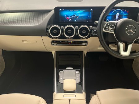 2022 Mercedes-Benz GLA - photo 11