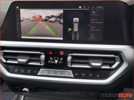 2022 BMW 3-Series - photo 14