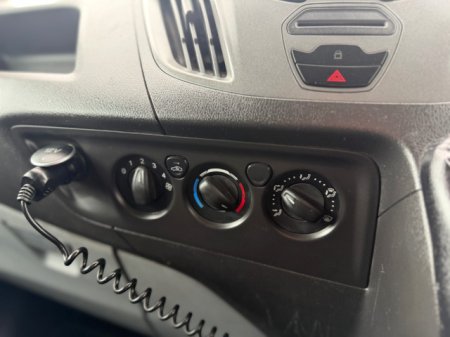 2014 Ford Transit - photo 12