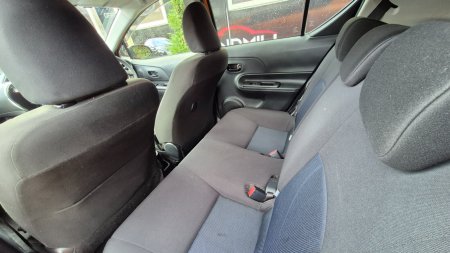 2017 Toyota Aqua - photo 11