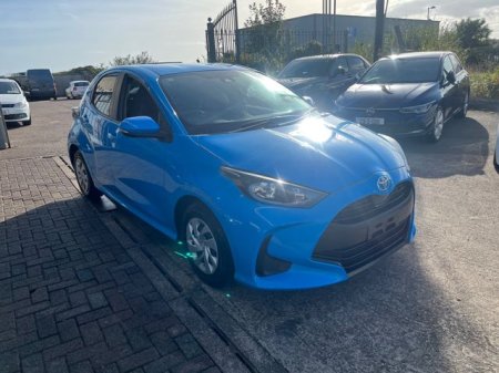 2020 Toyota Yaris - photo 2