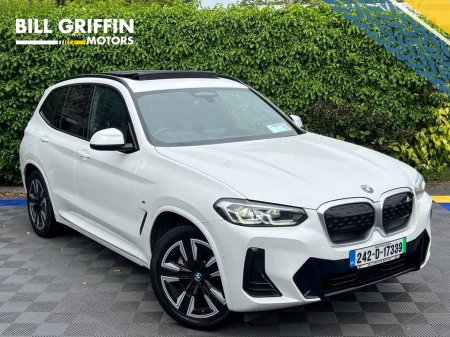 2024 BMW iX3 M-SPORT 80KWH // LOW MILEAGE // OPENING PAN ROOF // DIGITAL CLUSTER