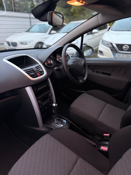 2010 Peugeot 207 - photo 26