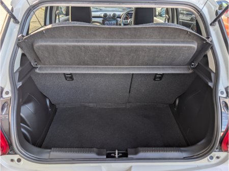 2019 Suzuki Swift - photo 8