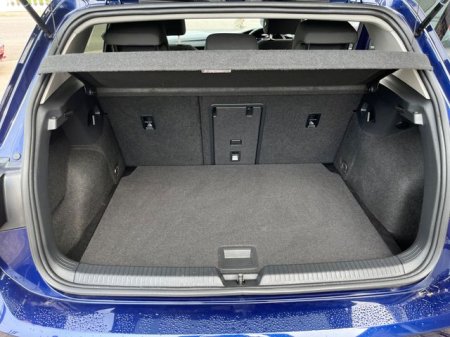 2023 Volkswagen Golf - photo 8