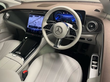 2022 Mercedes-Benz EQE - photo 8