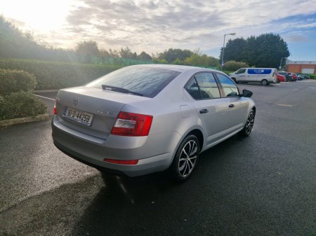 2016 Skoda Octavia - photo 4