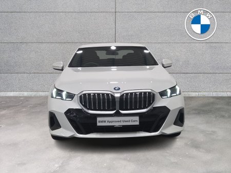 2025 BMW 5-Series - photo 16