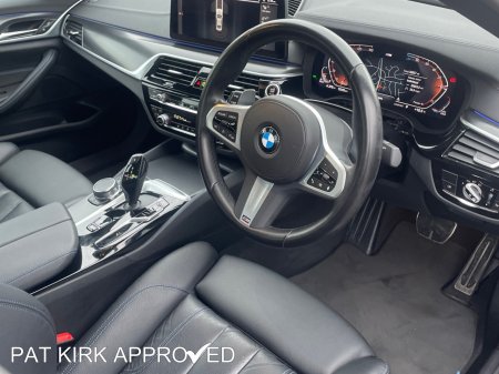 2023 BMW 5-Series - photo 5