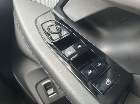 2026 BMW 5-Series - photo 23