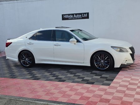 2015 Toyota Crown - photo 12