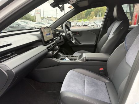 2026 Toyota RAV4 - photo 6