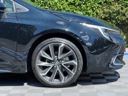 2025 Toyota Corolla - photo 9