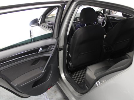 2018 Volkswagen Golf - photo 32