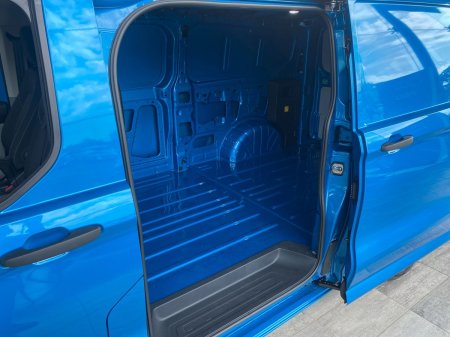 2026 Ford Transit Custom - photo 13