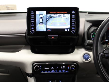 2021 Toyota Yaris - photo 21