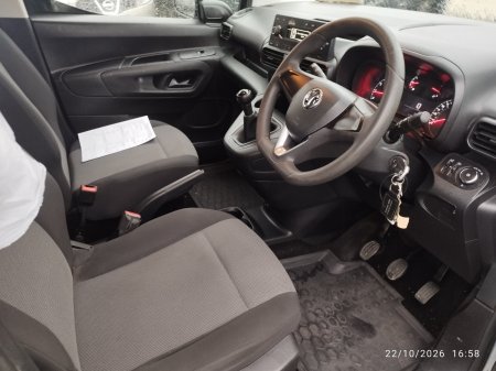 2020 Vauxhall Combo - photo 10
