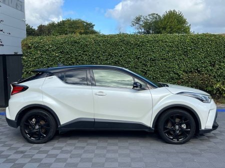 2021 Toyota C-HR - photo 2