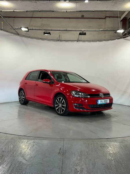 2017 Volkswagen Golf - photo 2