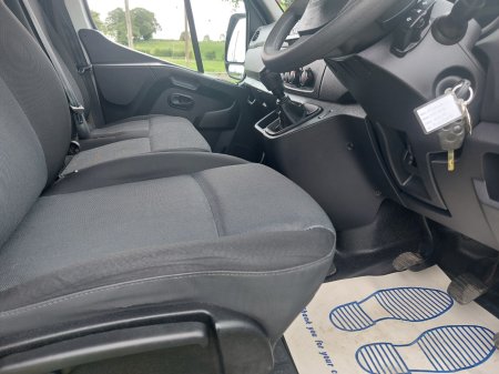 2021 Nissan NV400 - photo 7