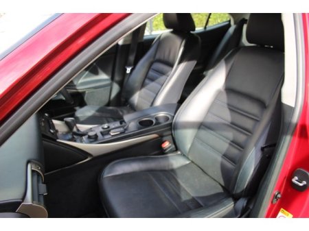 2015 Lexus IS - photo 18