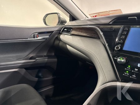2020 Toyota Camry - photo 24