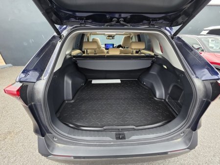 2025 Toyota RAV4 - photo 10