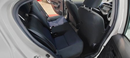 2017 Toyota Aqua - photo 9