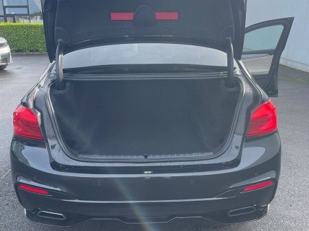 2020 BMW 5-Series - photo 13