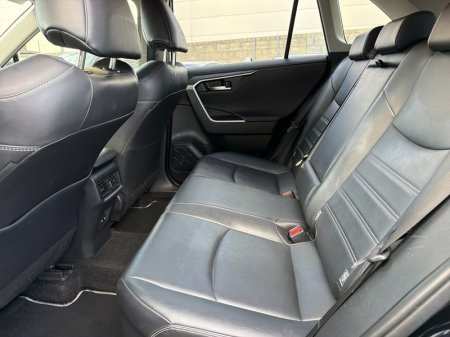 2021 Toyota RAV4 - photo 7