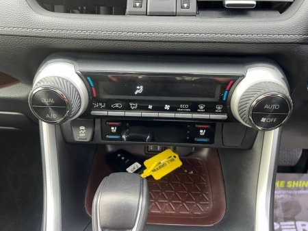 2022 Toyota RAV4 - photo 8