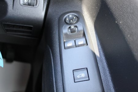 2020 Peugeot Partner - photo 25