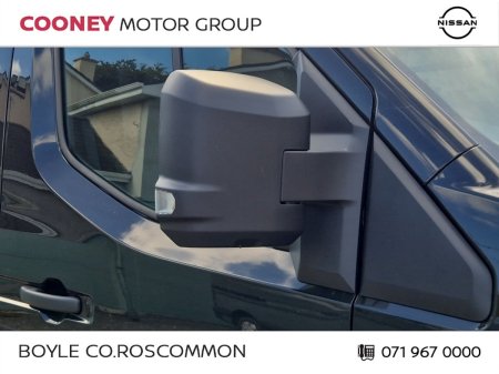 2027 Nissan Interstar - photo 26