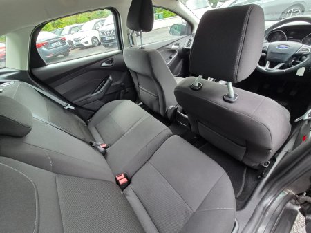 2015 Ford Focus - photo 9