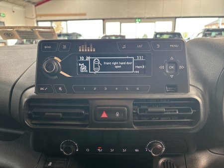 2021 Toyota Proace City - photo 13