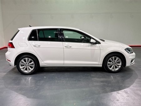 2018 Volkswagen Golf - photo 2