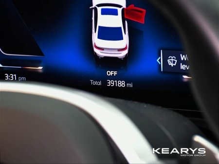 2025 BMW 3-Series - photo 19