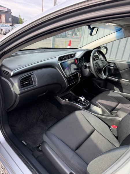 2015 Honda Grace - photo 7