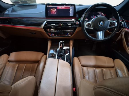 2022 BMW 5-Series - photo 13