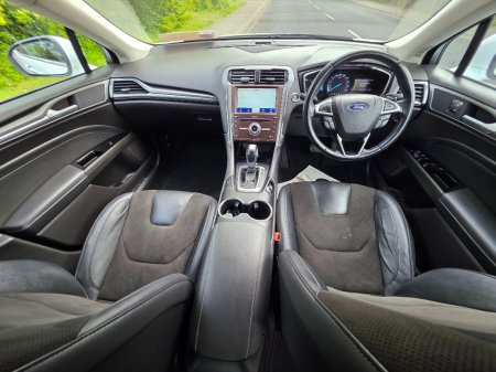 2020 Ford Mondeo - photo 12