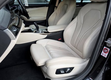 2017 BMW 5-Series - photo 27