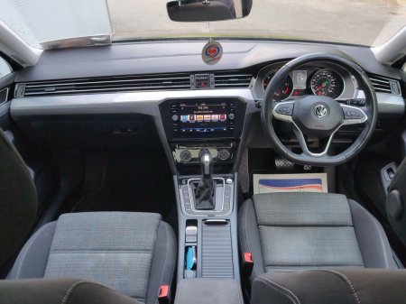 2020 Volkswagen Passat - photo 4
